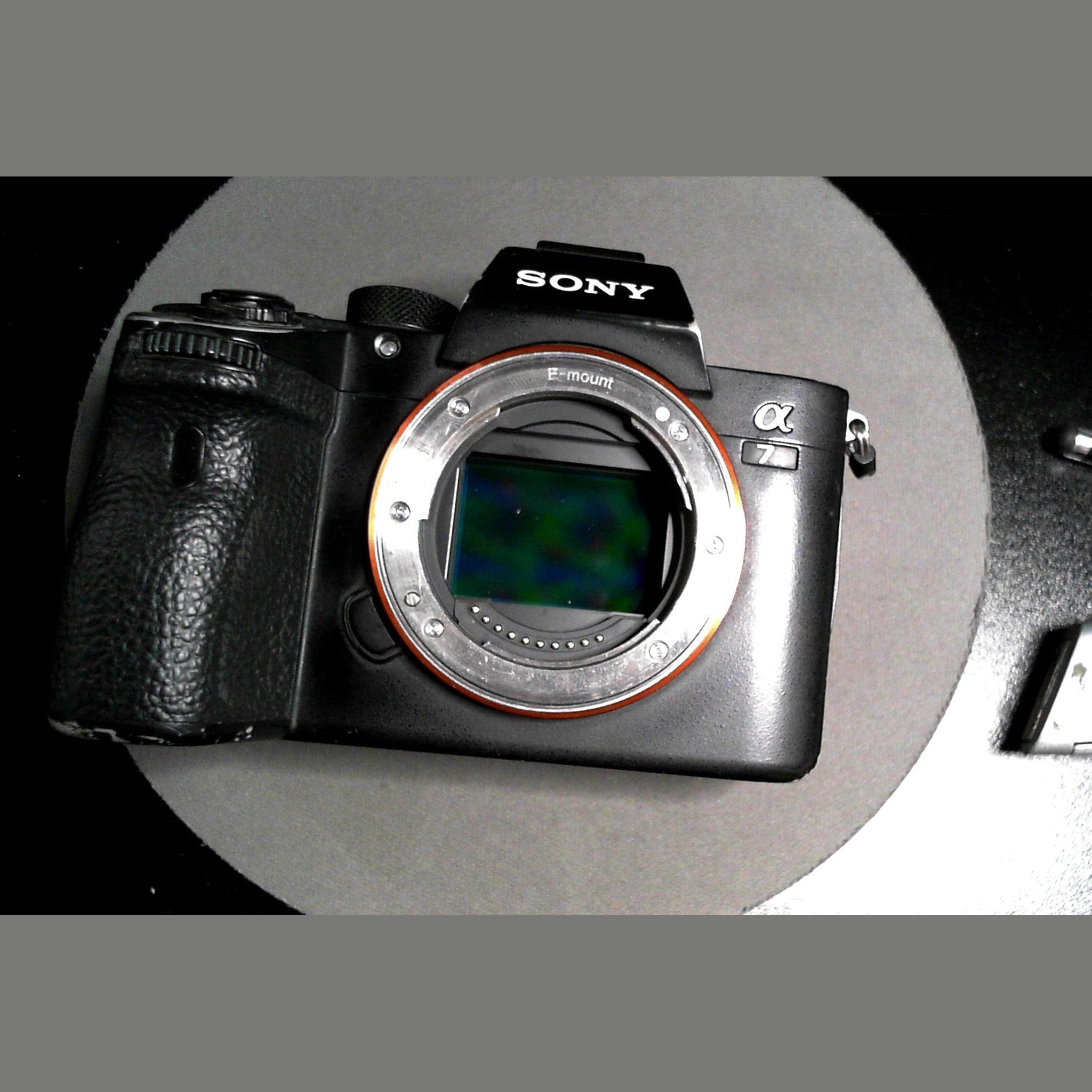 Sony a7R III Mirrorless Camera: 42.4MP Full Frame High Resolution Mirrorless Interchangeable Lens Digital Camera - ILCE7RM3A/B - Used Sony